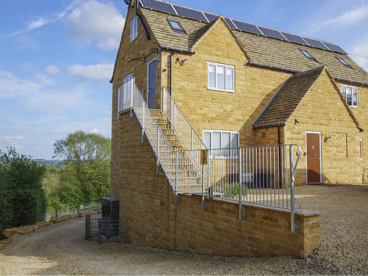 شقة Beautiful Cotswold View بورتون أُنذ ووتر المظهر الخارجي الصورة